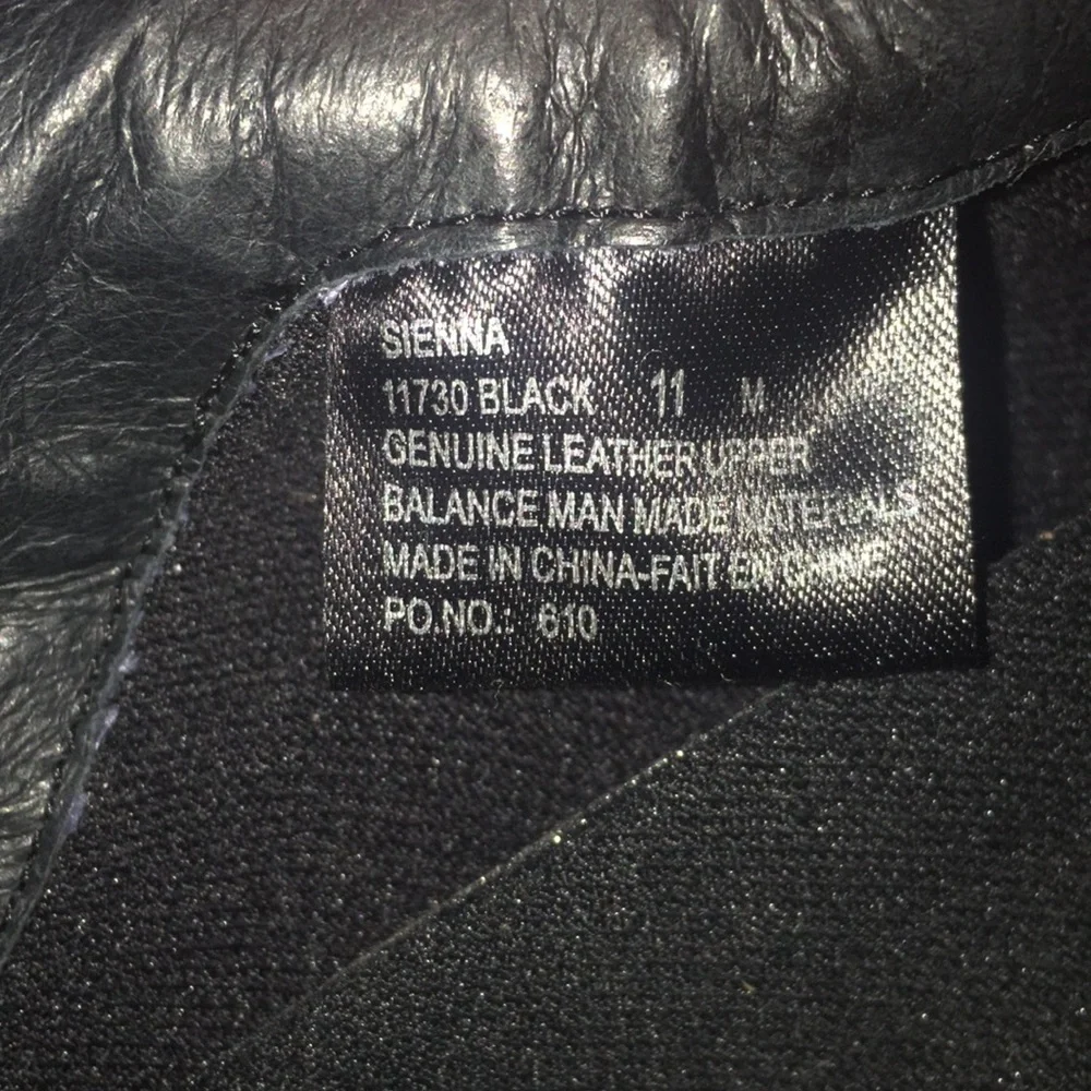 P W Minor Black Leather Womens Erog-Flex Shoes